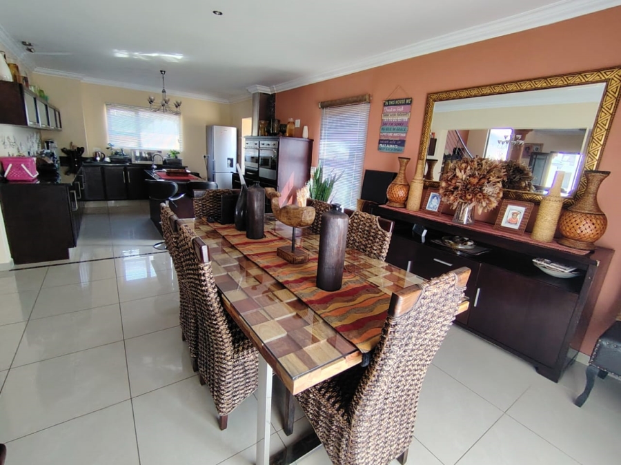 To Let 4 Bedroom Property for Rent in Stone Ridge Gauteng