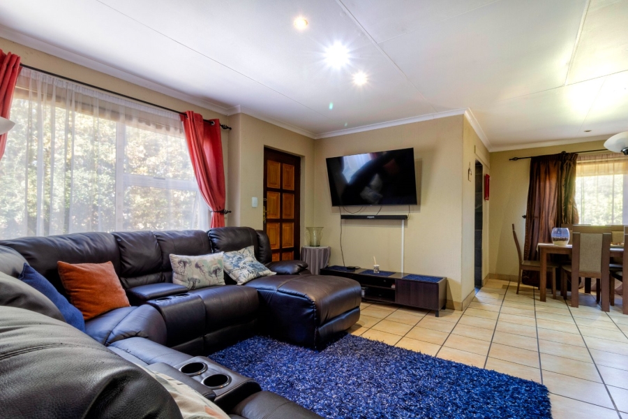 3 Bedroom Property for Sale in Northwold Gardens Gauteng