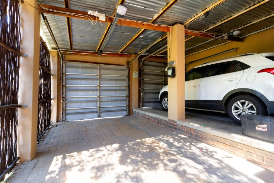 3 Bedroom Property for Sale in Northwold Gardens Gauteng