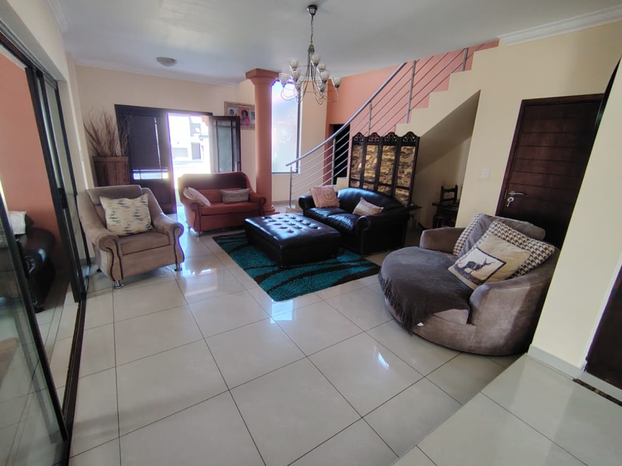 4 Bedroom Property for Sale in Stone Ridge Gauteng