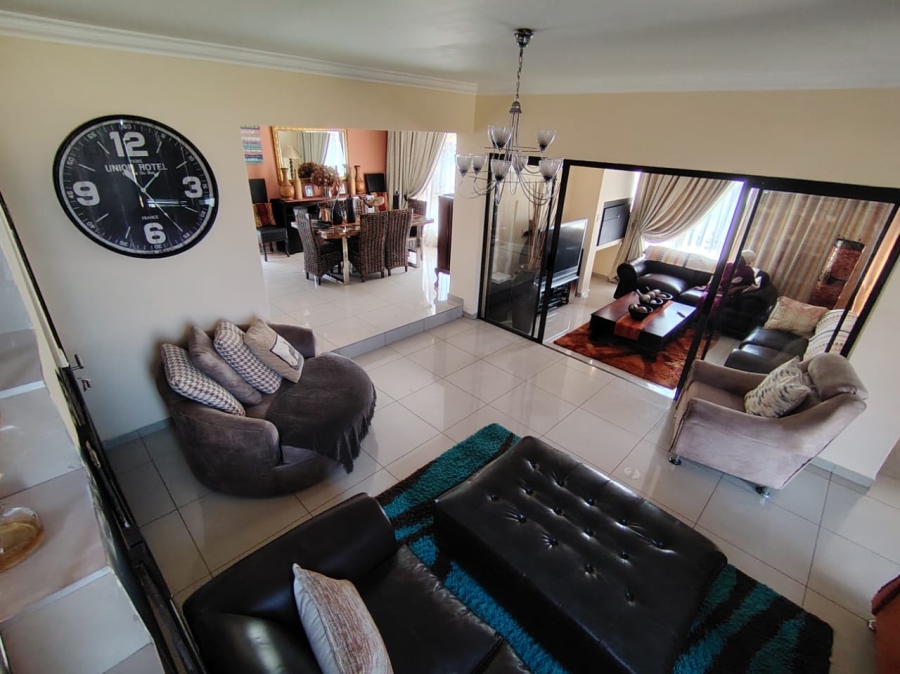 4 Bedroom Property for Sale in Stone Ridge Gauteng