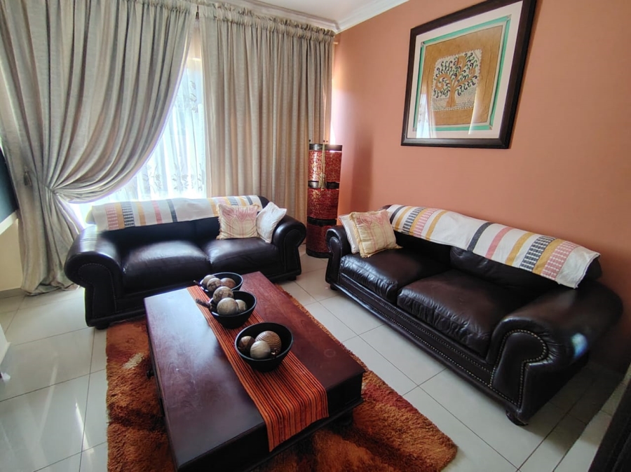 4 Bedroom Property for Sale in Stone Ridge Gauteng