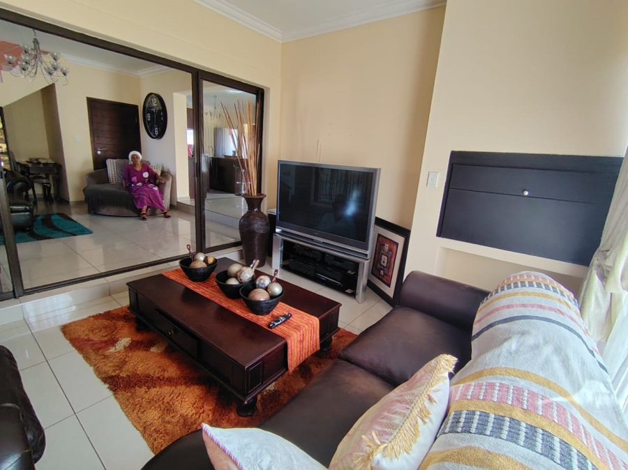 4 Bedroom Property for Sale in Stone Ridge Gauteng