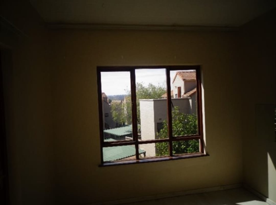 To Let 2 Bedroom Property for Rent in Paulshof Gauteng