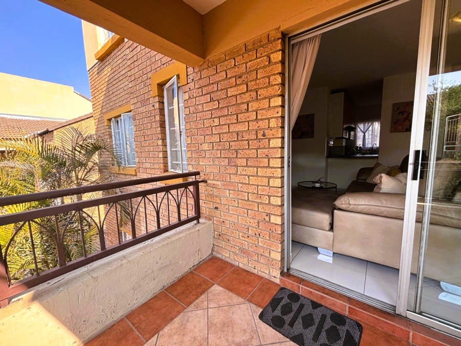 2 Bedroom Property for Sale in Eco Park Gauteng
