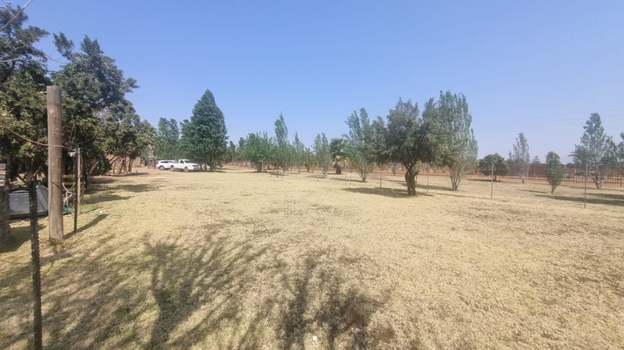 Commercial Property for Sale in Kameeldrift West Gauteng