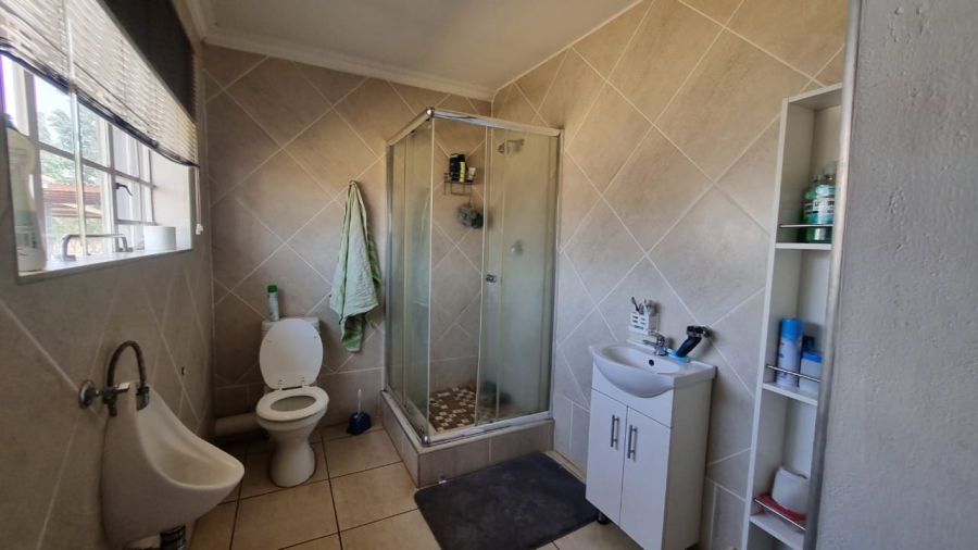 Commercial Property for Sale in Kameeldrift West Gauteng
