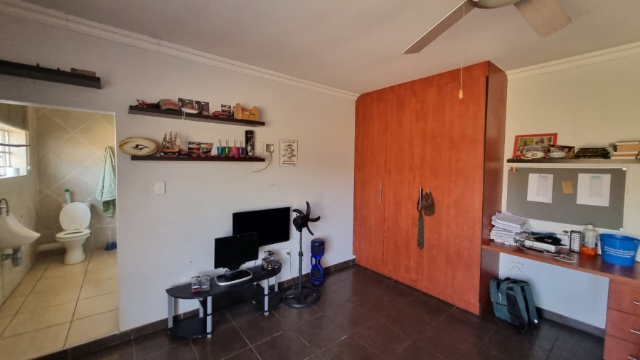 Commercial Property for Sale in Kameeldrift West Gauteng