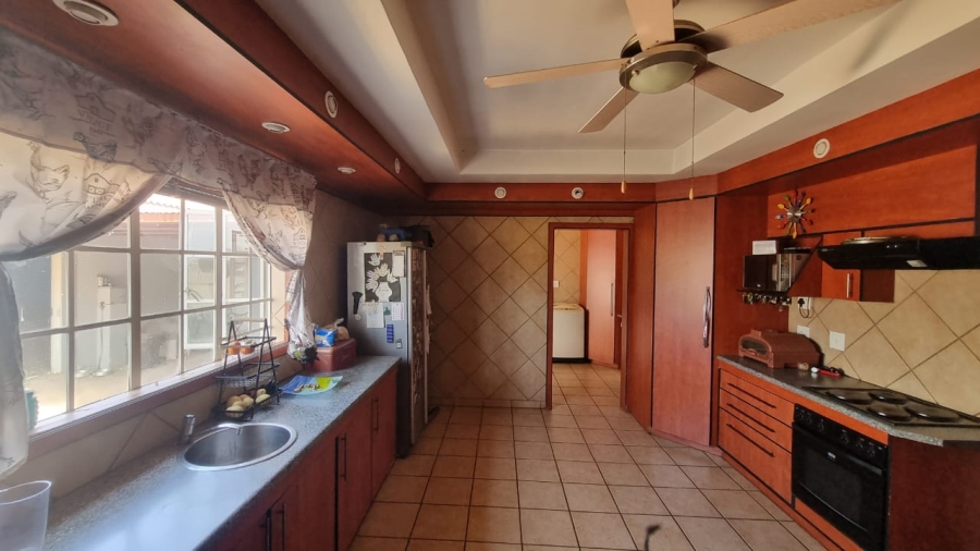 Commercial Property for Sale in Kameeldrift West Gauteng