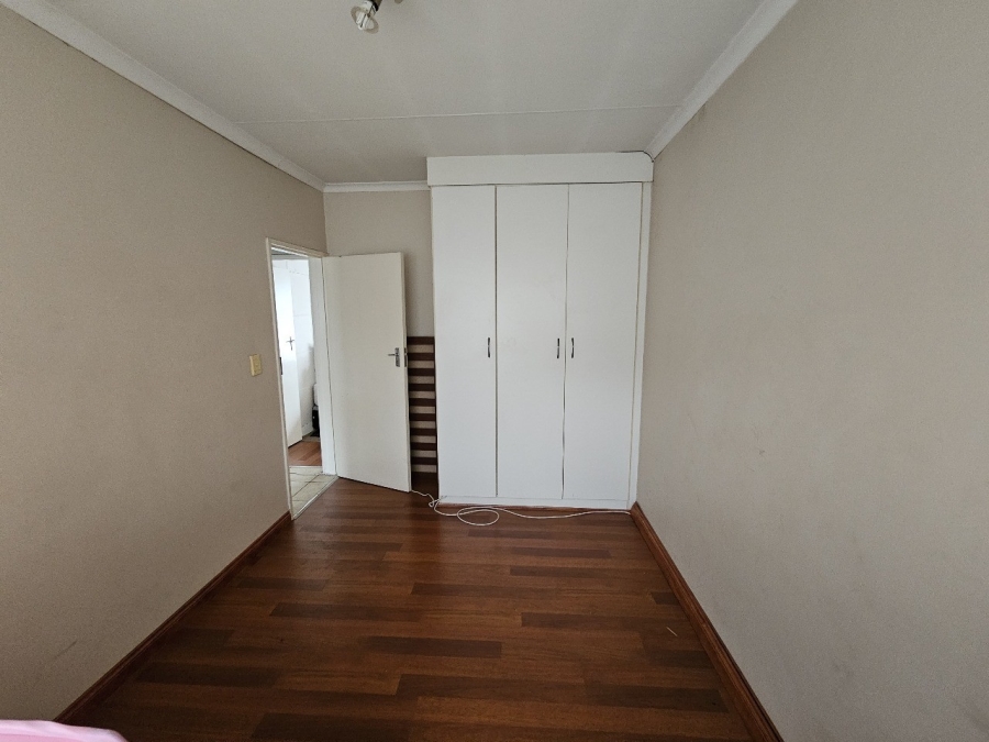 2 Bedroom Property for Sale in Sonneveld Gauteng