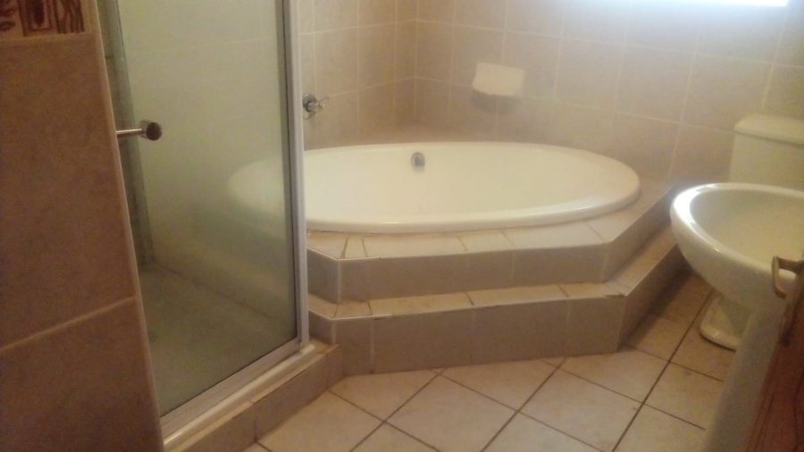 To Let 3 Bedroom Property for Rent in Kensington Gauteng