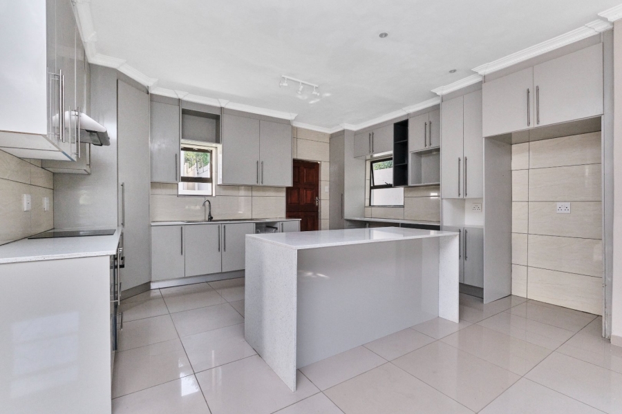 To Let 3 Bedroom Property for Rent in Ferndale Gauteng