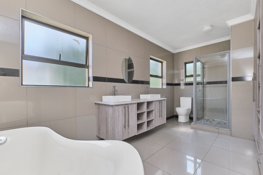 To Let 3 Bedroom Property for Rent in Ferndale Gauteng