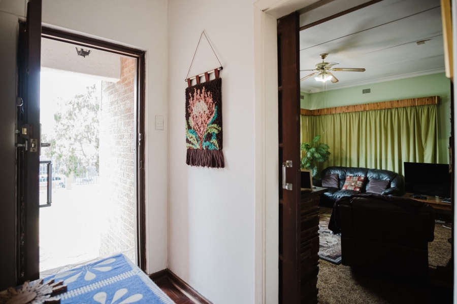 3 Bedroom Property for Sale in Mondeor Gauteng