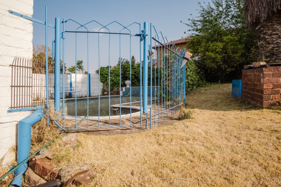 3 Bedroom Property for Sale in Mondeor Gauteng