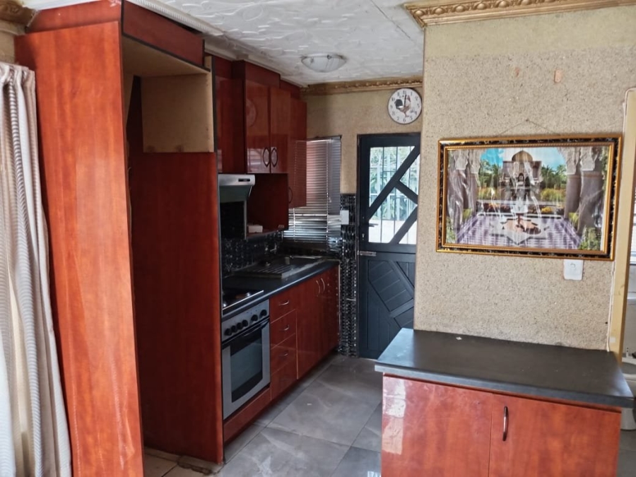  Bedroom Property for Sale in Soshanguve VV Gauteng