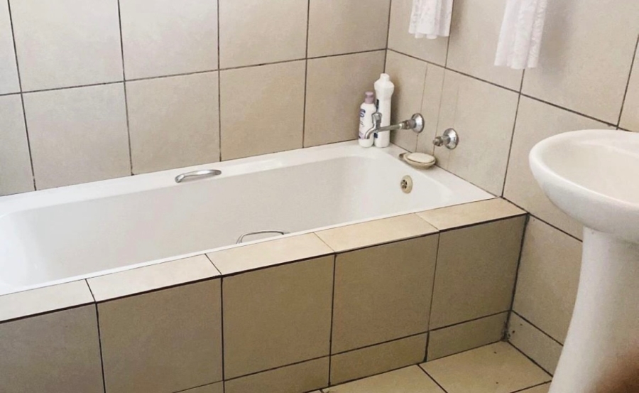  Bedroom Property for Sale in Elandspoort Gauteng