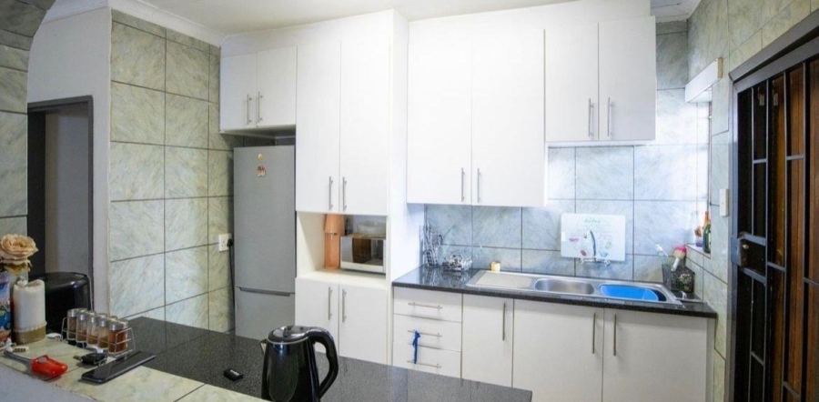  Bedroom Property for Sale in Elandspoort Gauteng