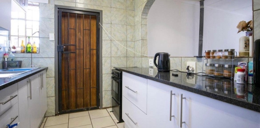  Bedroom Property for Sale in Elandspoort Gauteng