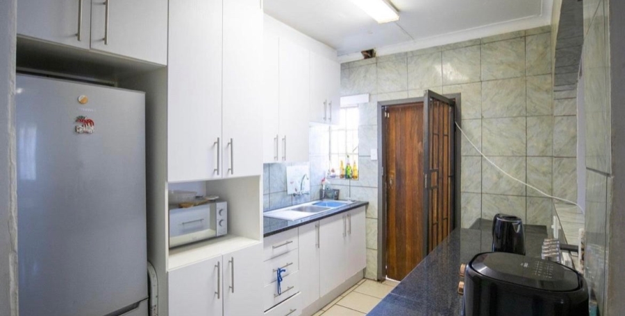  Bedroom Property for Sale in Elandspoort Gauteng