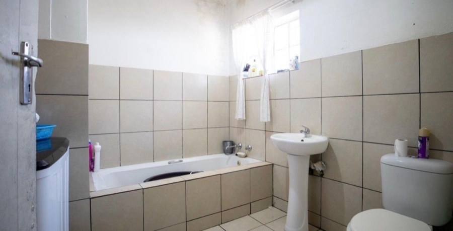  Bedroom Property for Sale in Elandspoort Gauteng