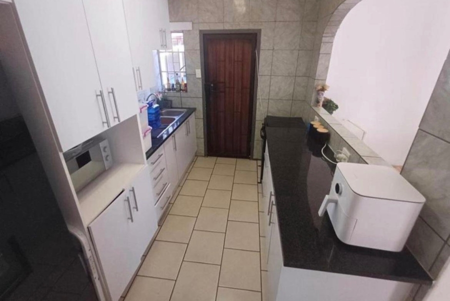  Bedroom Property for Sale in Elandspoort Gauteng
