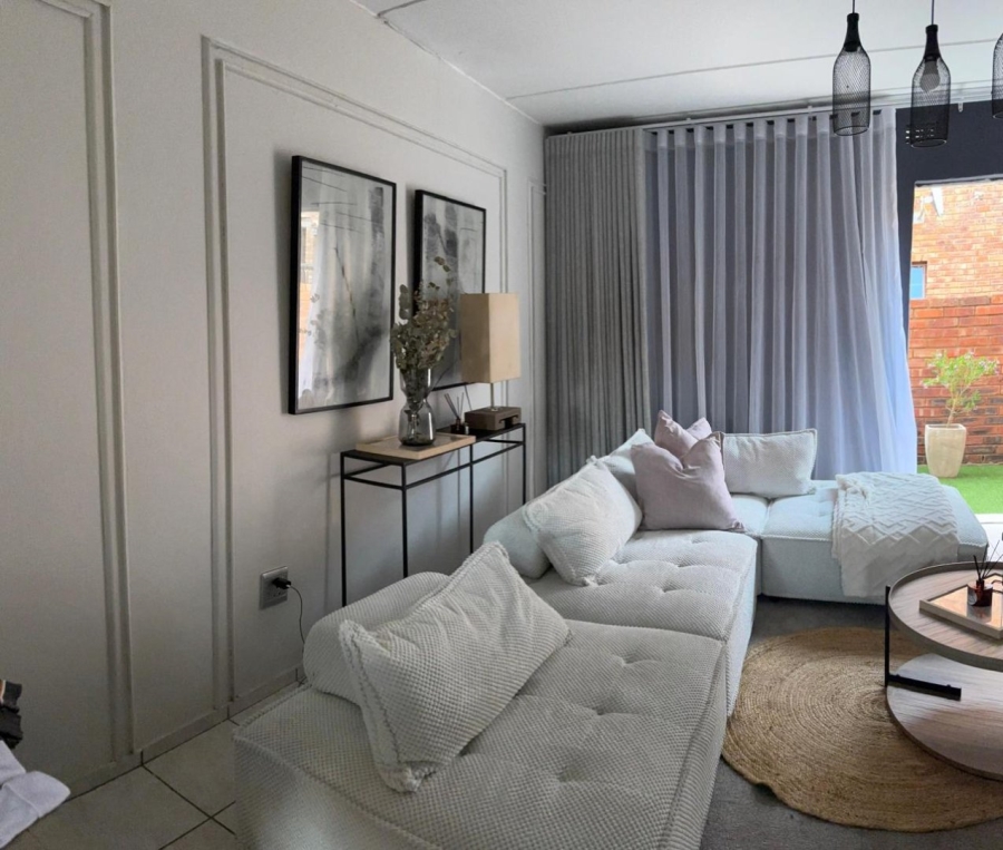 2 Bedroom Property for Sale in Fairlead Gauteng