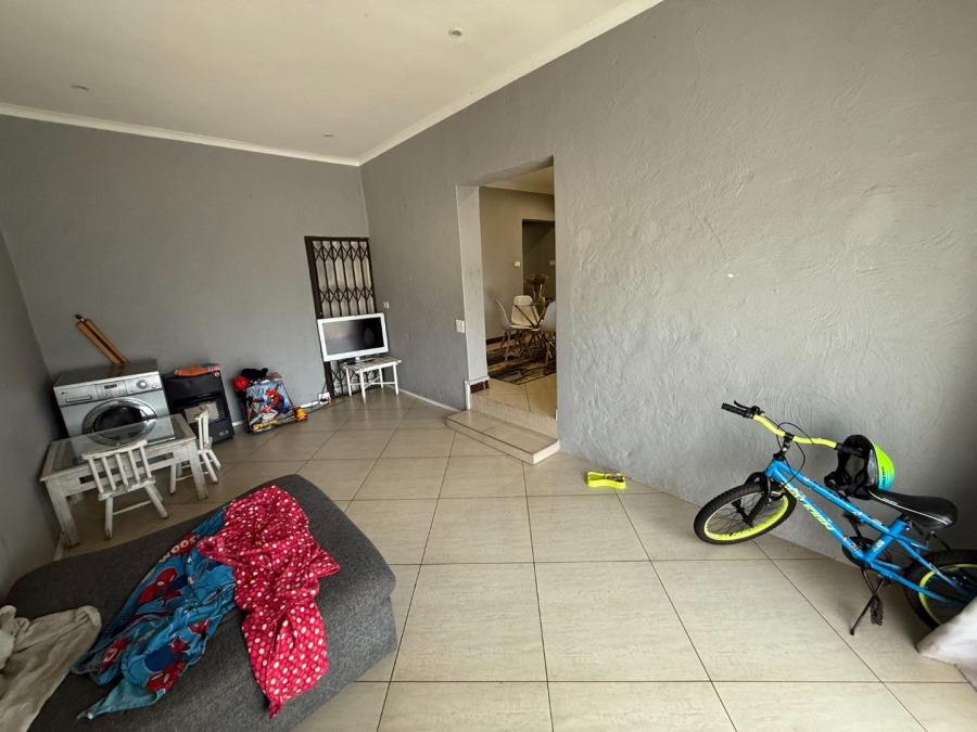 3 Bedroom Property for Sale in Doringkloof Gauteng