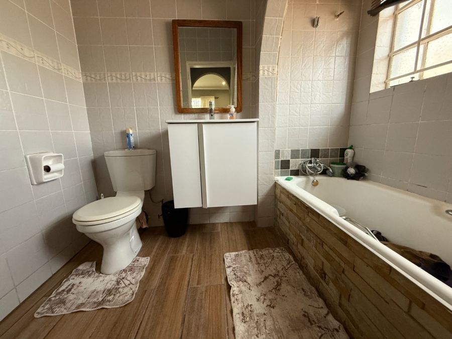 3 Bedroom Property for Sale in Doringkloof Gauteng