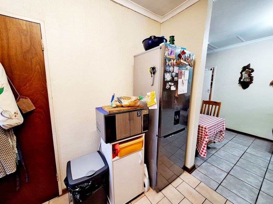 2 Bedroom Property for Sale in Heuweloord Gauteng