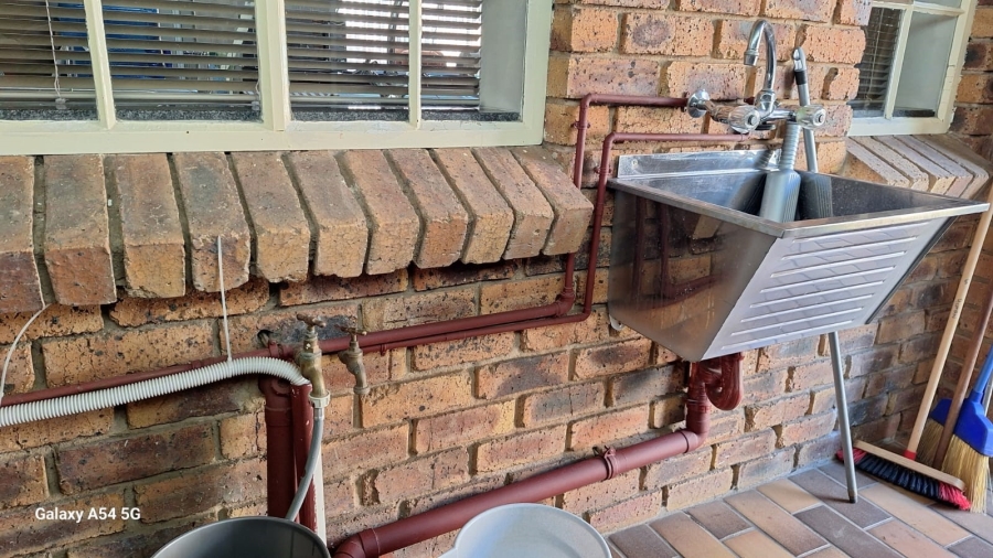 2 Bedroom Property for Sale in Sunair Park Gauteng