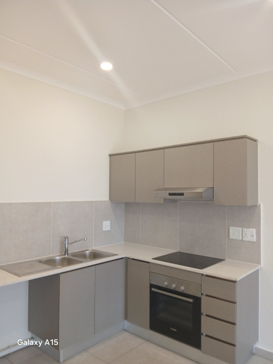 1 Bedroom Property for Sale in Greenstone Ridge Gauteng