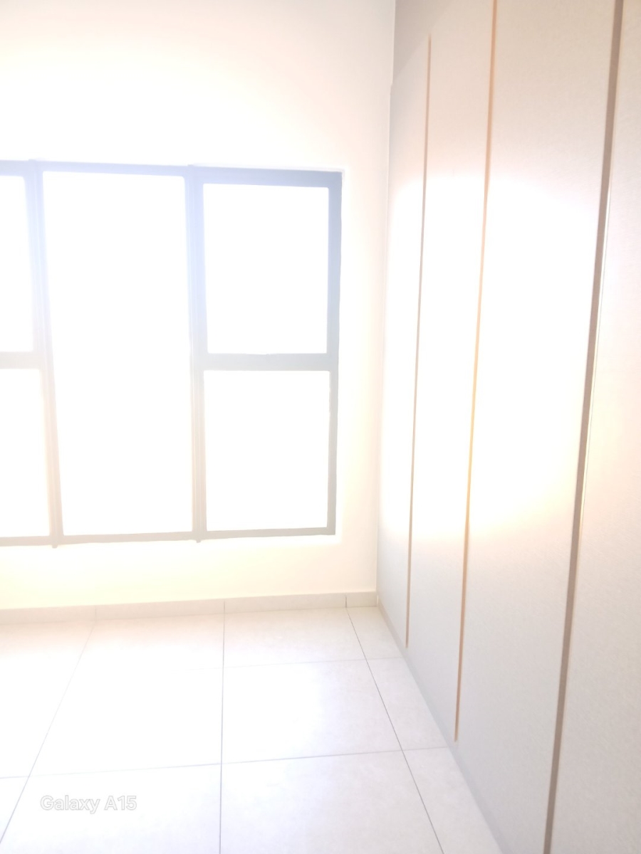 1 Bedroom Property for Sale in Greenstone Ridge Gauteng