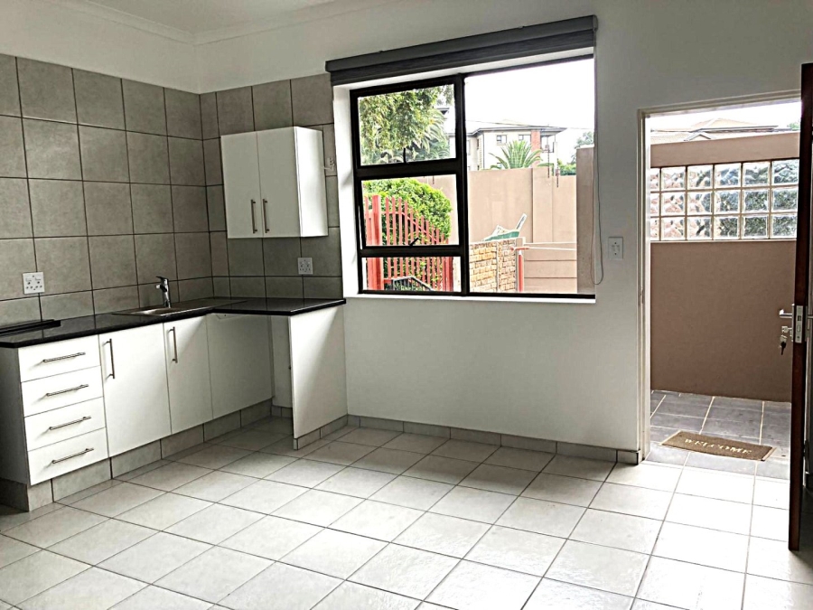 To Let 1 Bedroom Property for Rent in Victory Park Gauteng