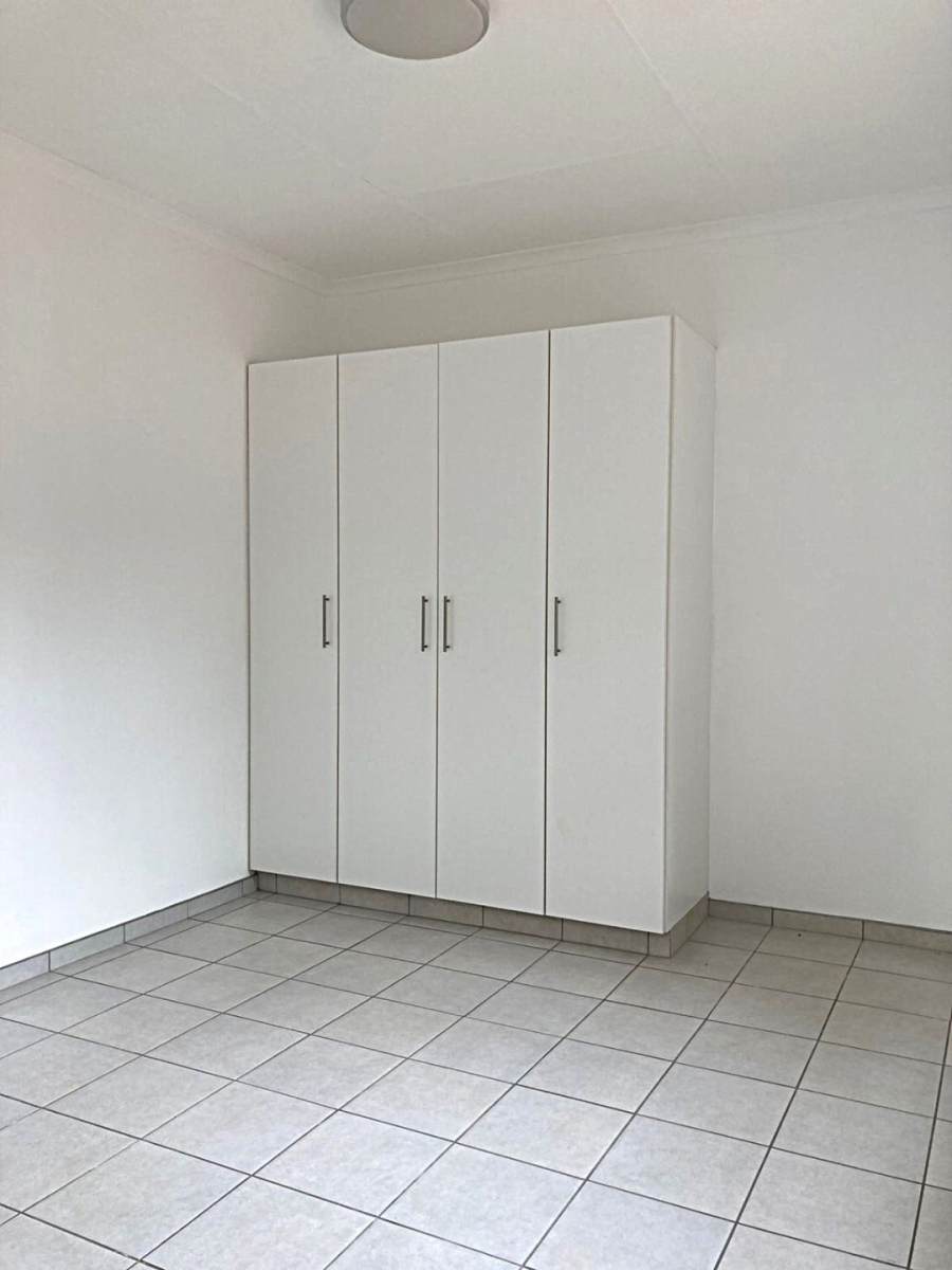 To Let 1 Bedroom Property for Rent in Victory Park Gauteng