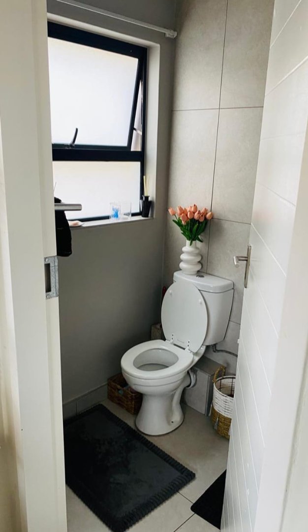 To Let 2 Bedroom Property for Rent in Modderfontein Gauteng