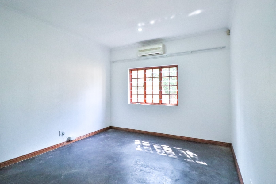 3 Bedroom Property for Sale in Faerie Glen Gauteng