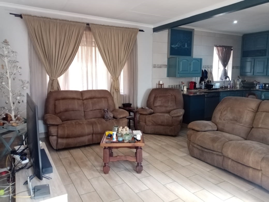 5 Bedroom Property for Sale in Silverton Gauteng