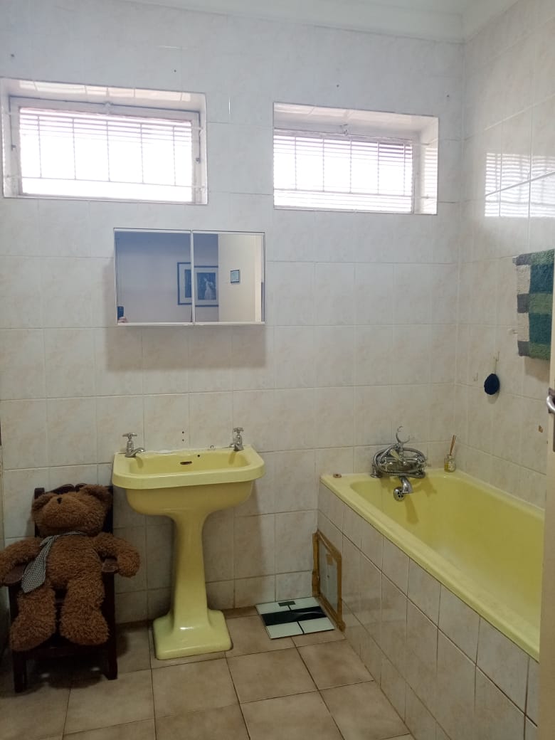 5 Bedroom Property for Sale in Silverton Gauteng