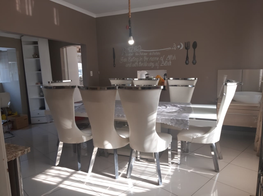 4 Bedroom Property for Sale in Bramley North Gauteng