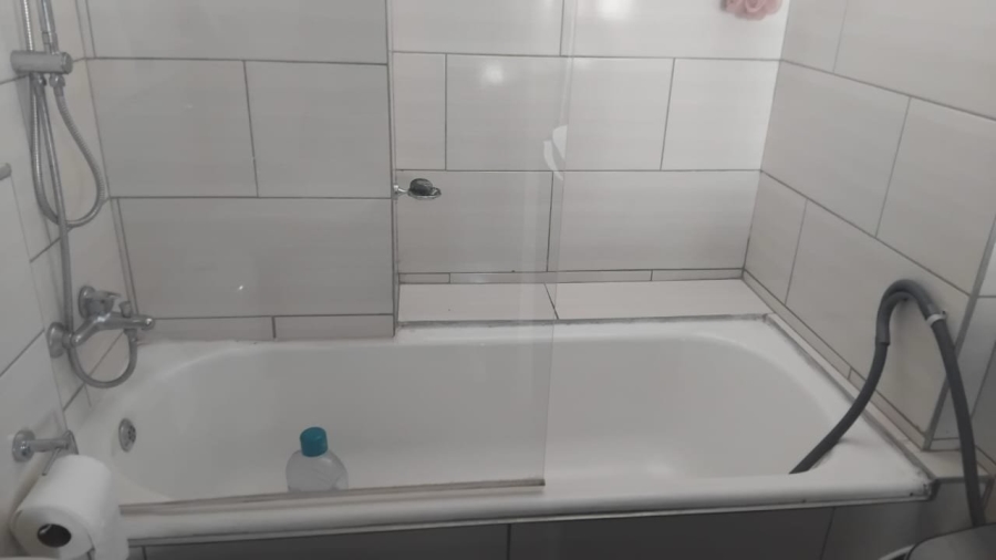1 Bedroom Property for Sale in Pretoria Central Gauteng