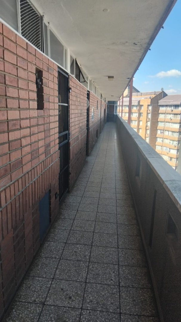1 Bedroom Property for Sale in Pretoria Central Gauteng
