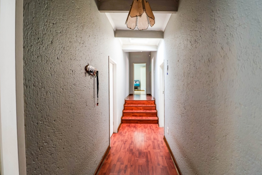 6 Bedroom Property for Sale in Bryanbrink Gauteng