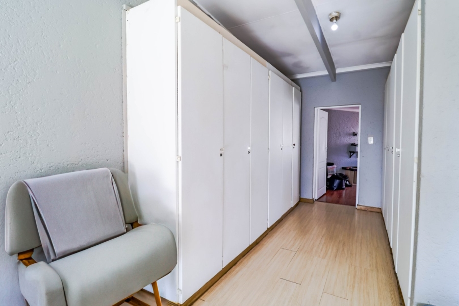 6 Bedroom Property for Sale in Bryanbrink Gauteng