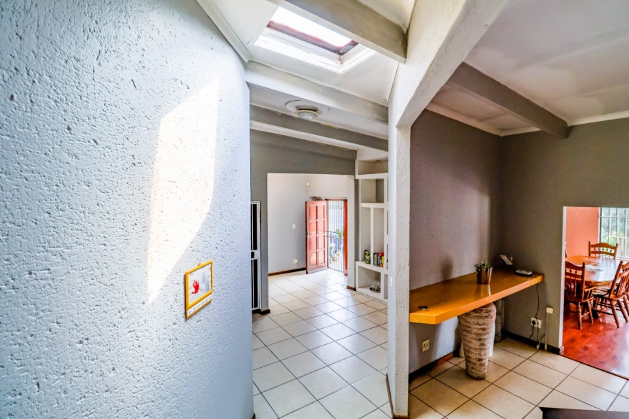 6 Bedroom Property for Sale in Bryanbrink Gauteng