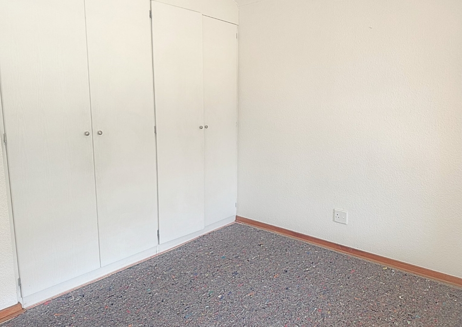 2 Bedroom Property for Sale in Honeydew Grove Gauteng