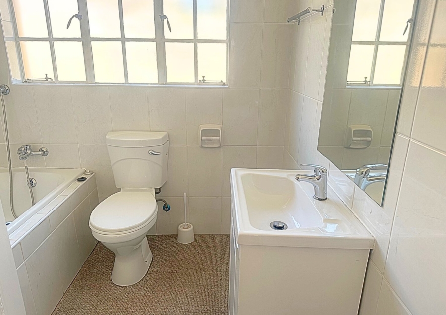 2 Bedroom Property for Sale in Honeydew Grove Gauteng