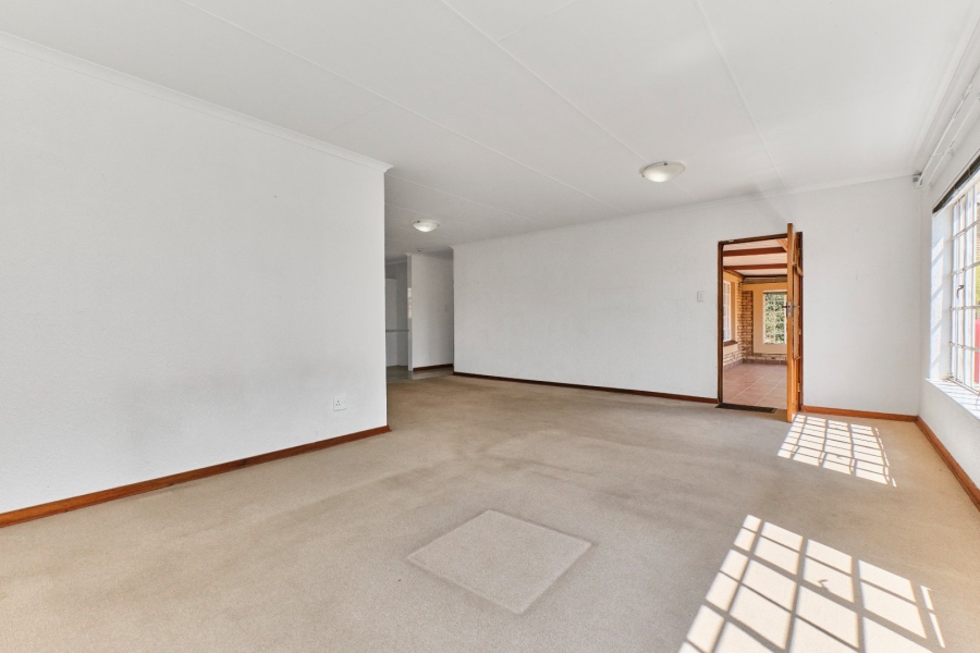 2 Bedroom Property for Sale in Honeydew Grove Gauteng