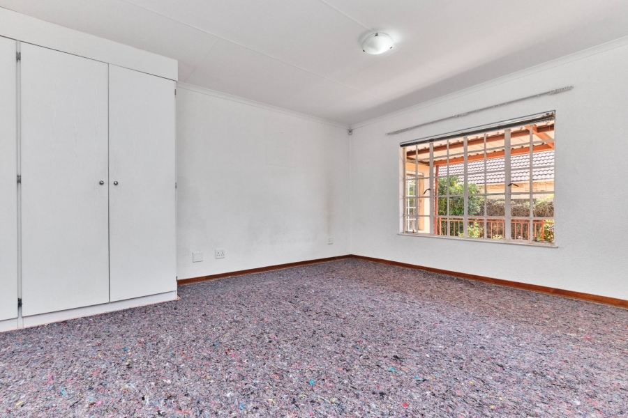 2 Bedroom Property for Sale in Honeydew Grove Gauteng