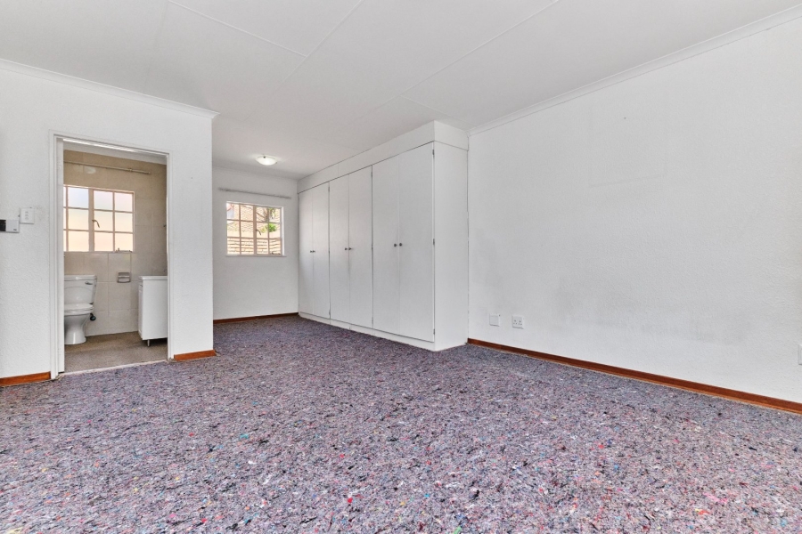 2 Bedroom Property for Sale in Honeydew Grove Gauteng